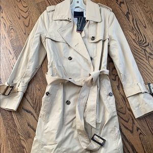 NWT black label banana republic tan trenchcoat